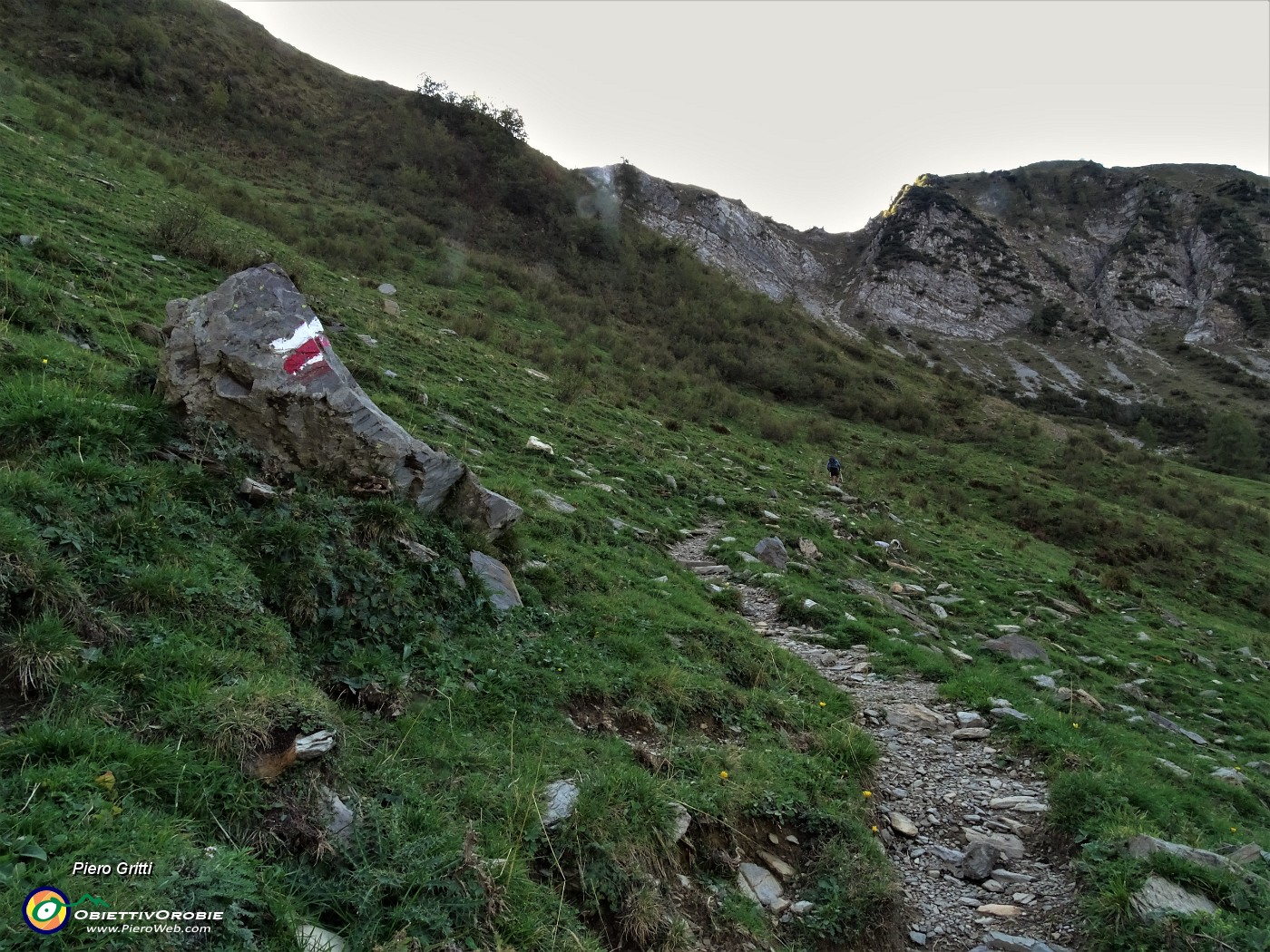12 Sul sent. 270A per il Passo della Marogella.JPG